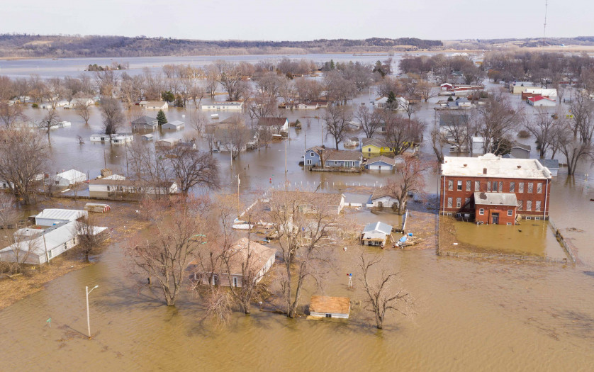 Town of Pacific Junction Iowa is completely Submerged