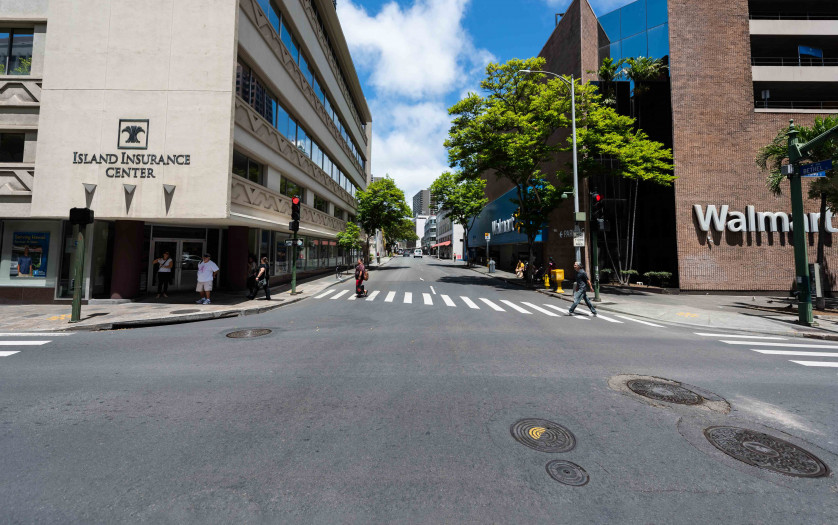 Accessible road crossing in Hawaii