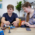 building plastic bricks helicopter