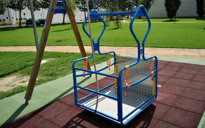 Accessible swing for children in wheelchair