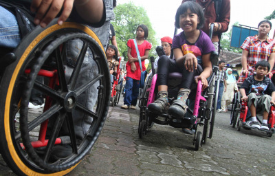 children in wheelchair