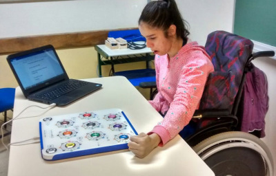 Marina using key-X with computer