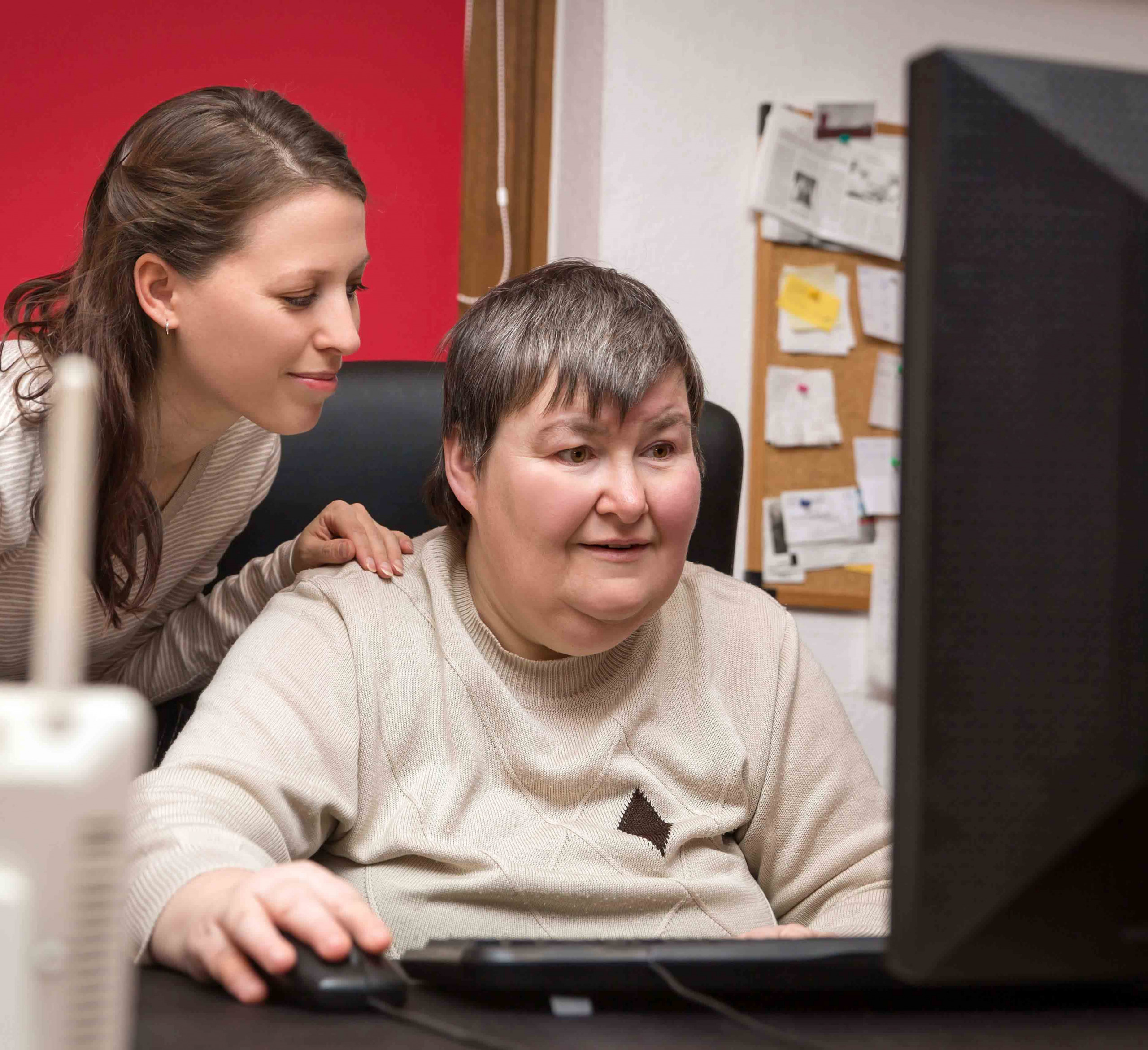disabled woman learning at the computer