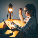 girl learning online