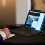Taking notes during an online meeting