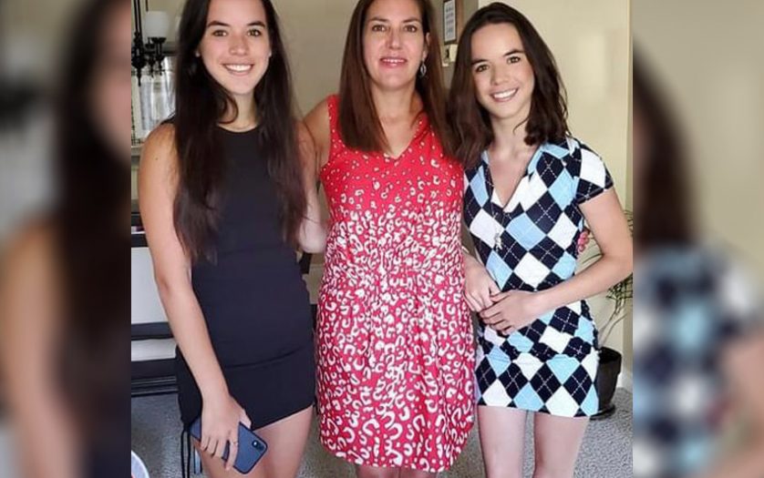 Julia with her daughters