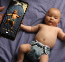 The Baby Moves VIEW app allows parents to film their baby’s movements at home and safely send the recording to assessors for review.