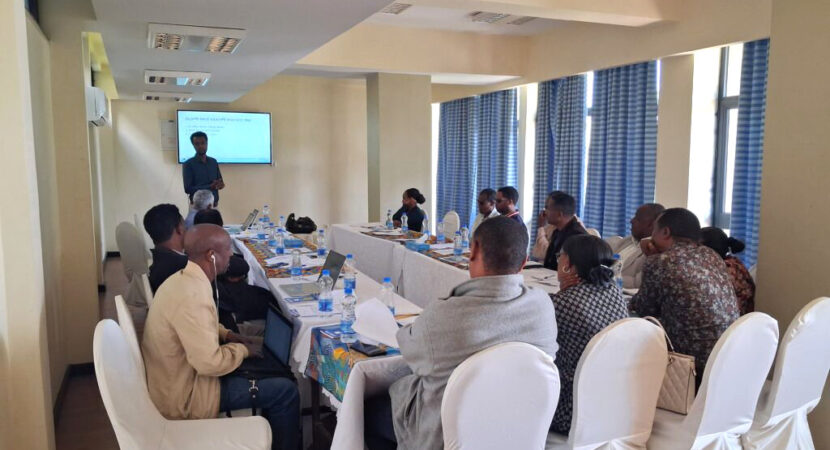 Participants discusssing at the event