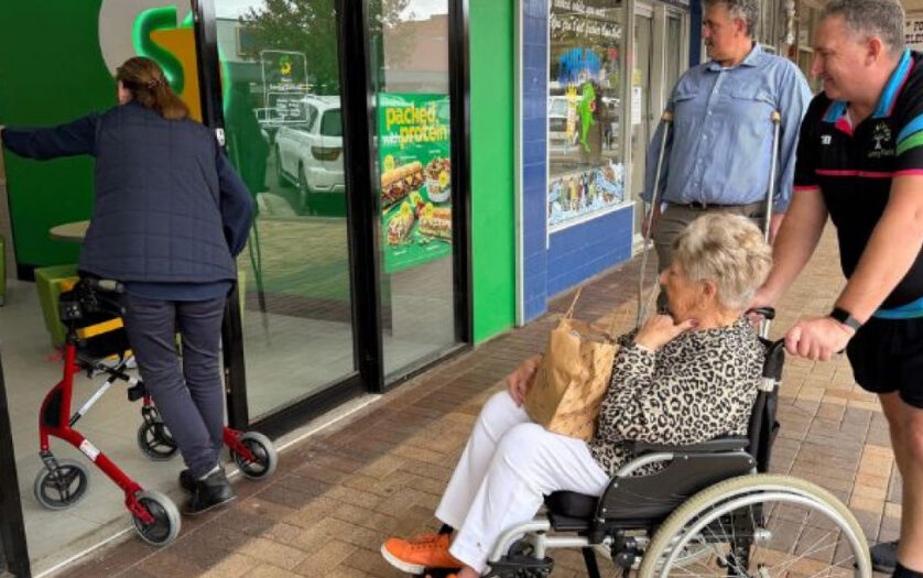 Councillors, Council staff and members of Council’s Access Working Group navigate the Gunnedah CBD using mobility aids and glasses simulating various vision conditions. 